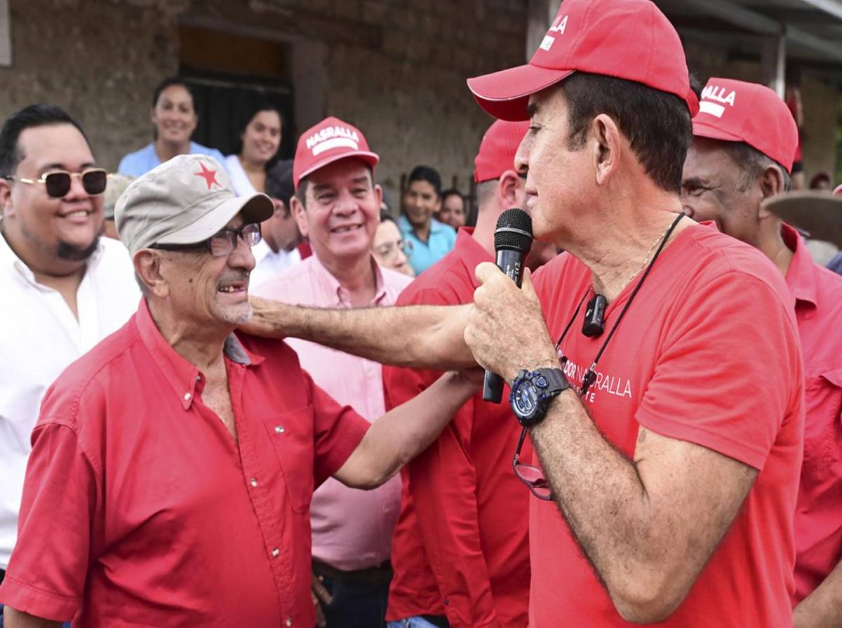 Nasralla visitó San Antonio de Flores, El Paraíso, donde hay elecciones este domingo