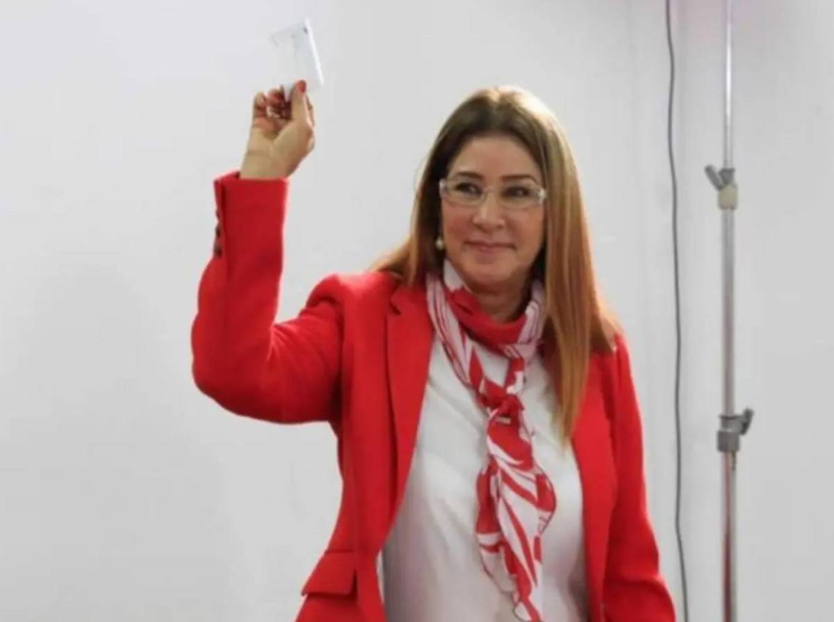 Quién es Cilia Flores, la abogada que se convirtió en pilar del poder chavista