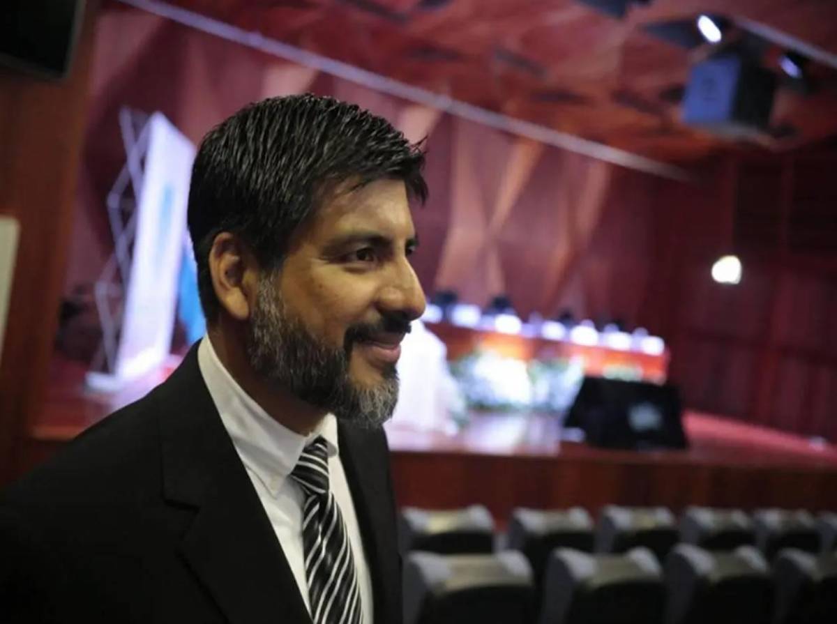 Cuatro horas decisivas: así será la crucial audiencia del fiscal general Johel Zelaya este martes