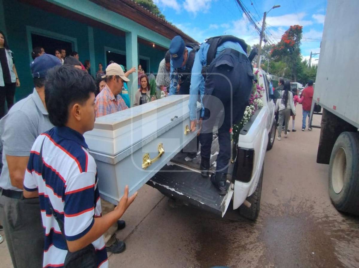 Con alabanzas y globos, así despiden al pequeño Johnny Neptaly Gómez