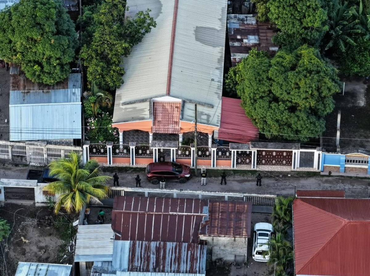 Imágenes de los allanamientos en la zona céntrica de Olanchito, Yoro