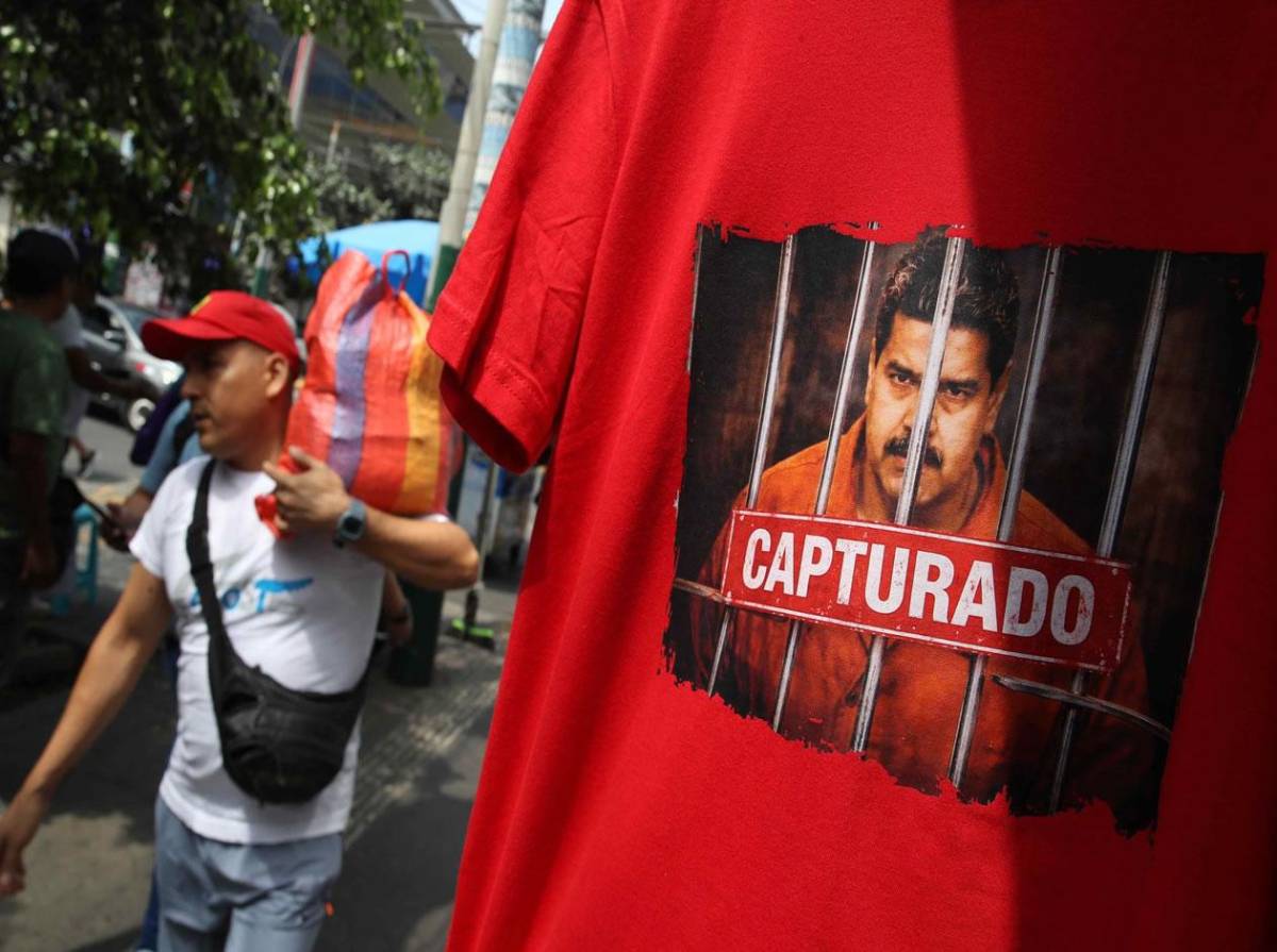 Las camisetas de la captura de Maduro se convierten en moda: “El verdugo ya cayó”