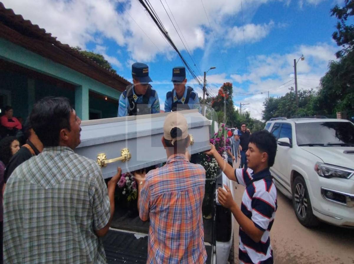 Con alabanzas y globos, así despiden al pequeño Johnny Neptaly Gómez
