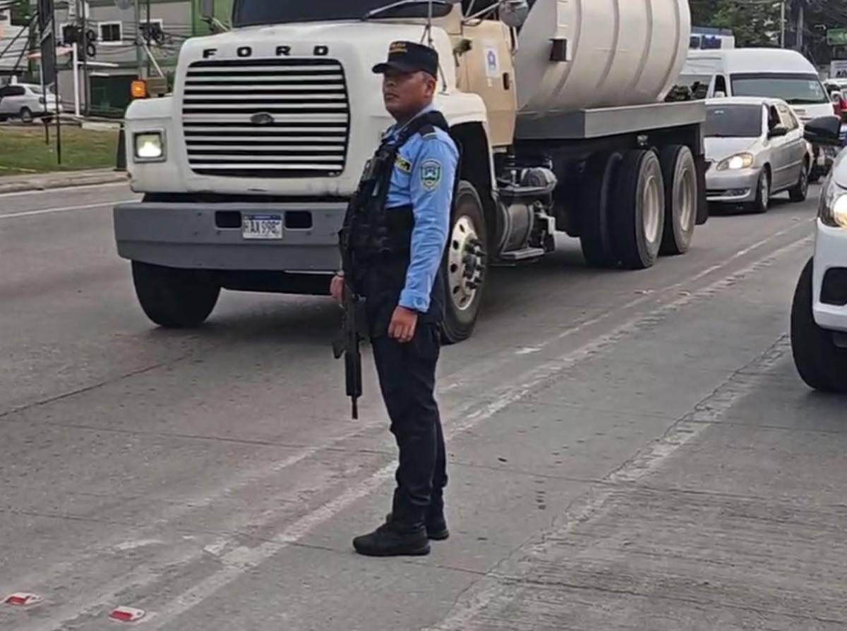 Crimen ocurrido en la madrugada paraliza el tráfico en el bulevar del norte de San Pedro Sula