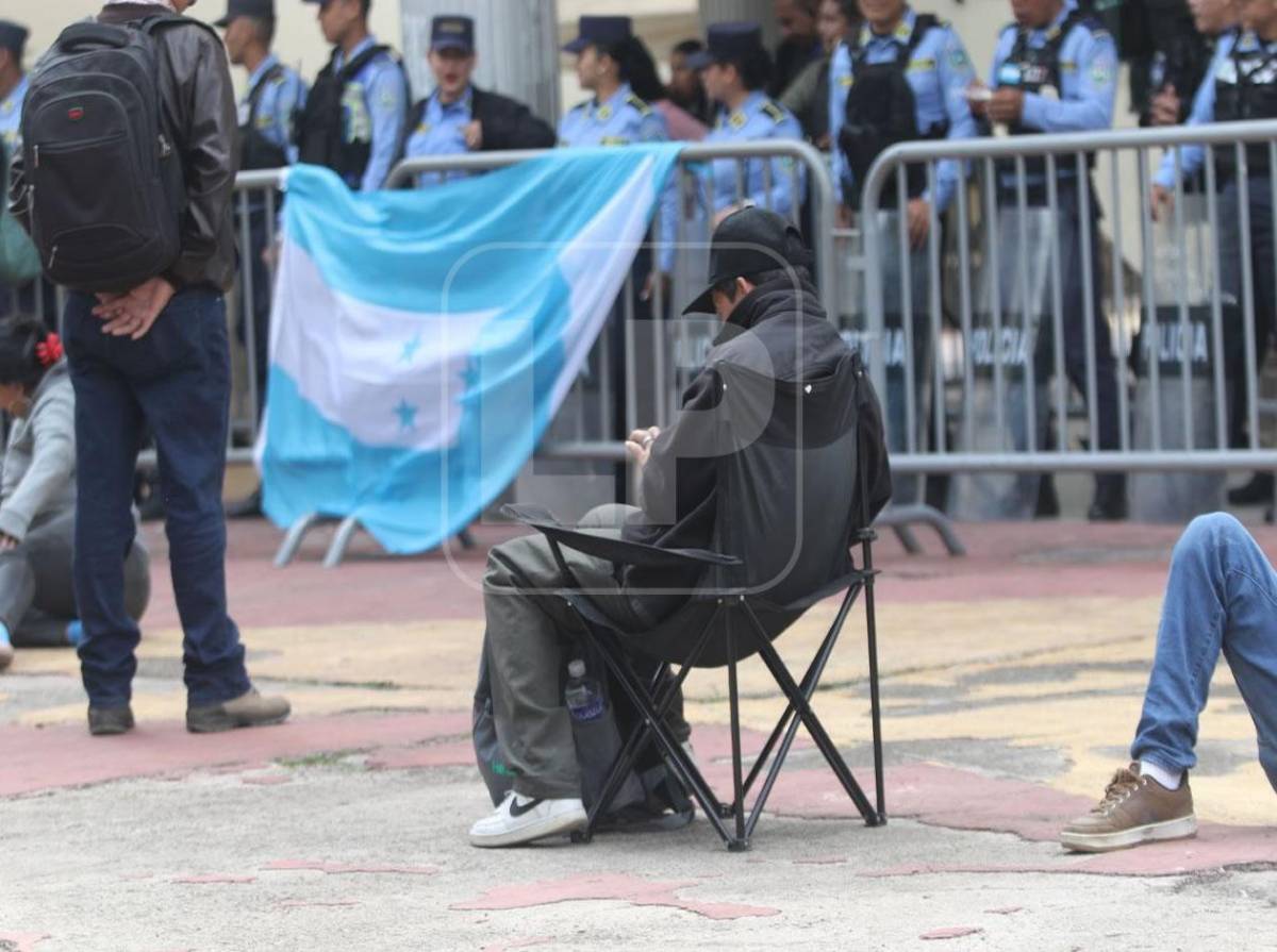 Inversionistas de Koriun protestan de forma indefinida en Tegucigalpa: “Necesitamos una respuesta”