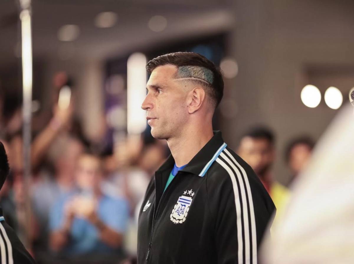 Real Madrid anuncia salida, reunión con Vinicius y Vozinha firma con nuevo club
