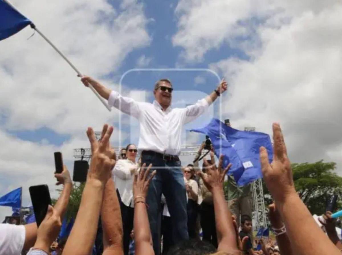 JOH comparte fotos inéditas de su regreso a Honduras y el emotivo reencuentro con su familia