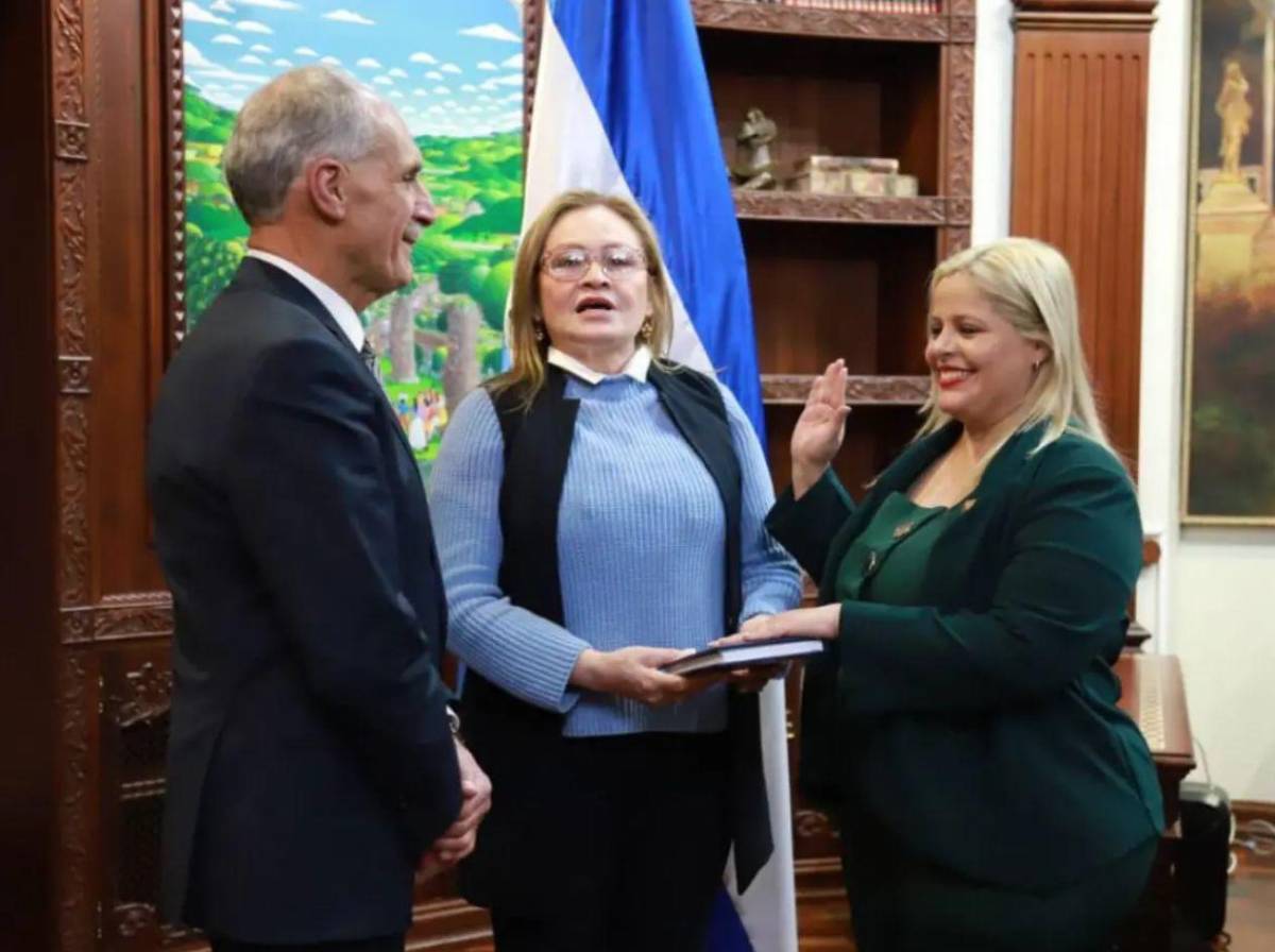 Exdiputada y otros liberales asumen cargos en el gobierno de Nasry Asfura