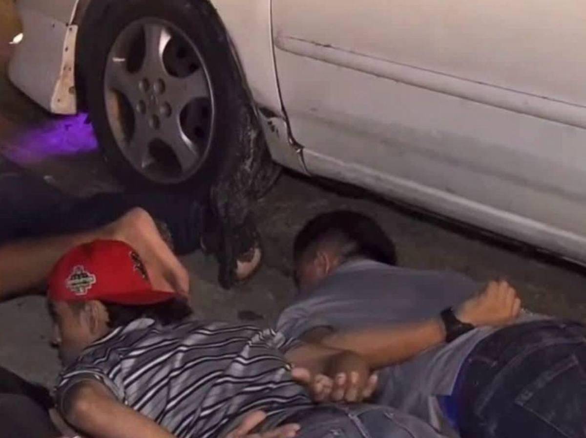 Los capturan cuando llevaban a un joven amarrado en un turismo en SPS