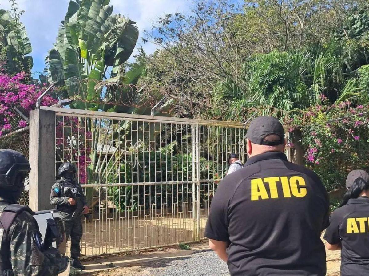 Centro turístico, finca, casas y carros: bienes asegurados a Martín Flores