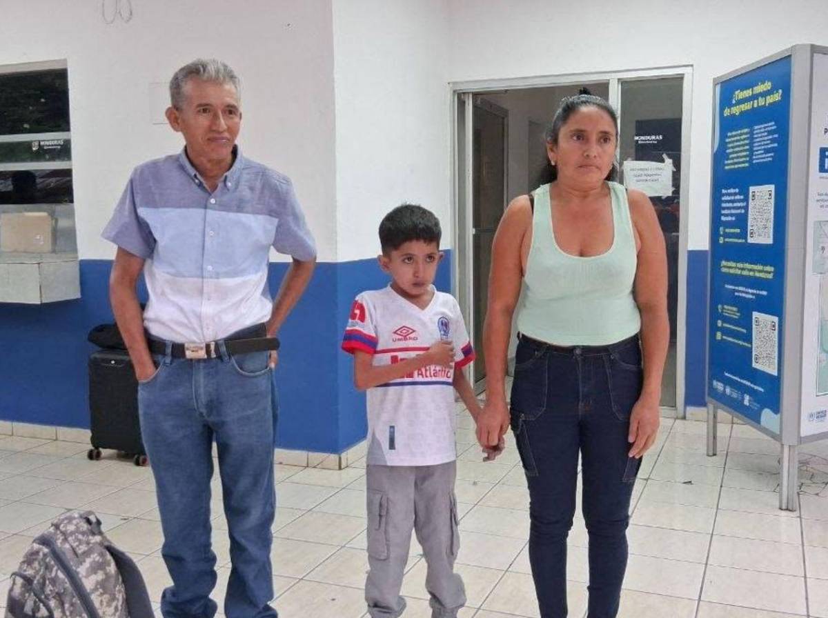 Josué Nehemías ya está en El Salvador para recibir tratamiento por su cardiopatía