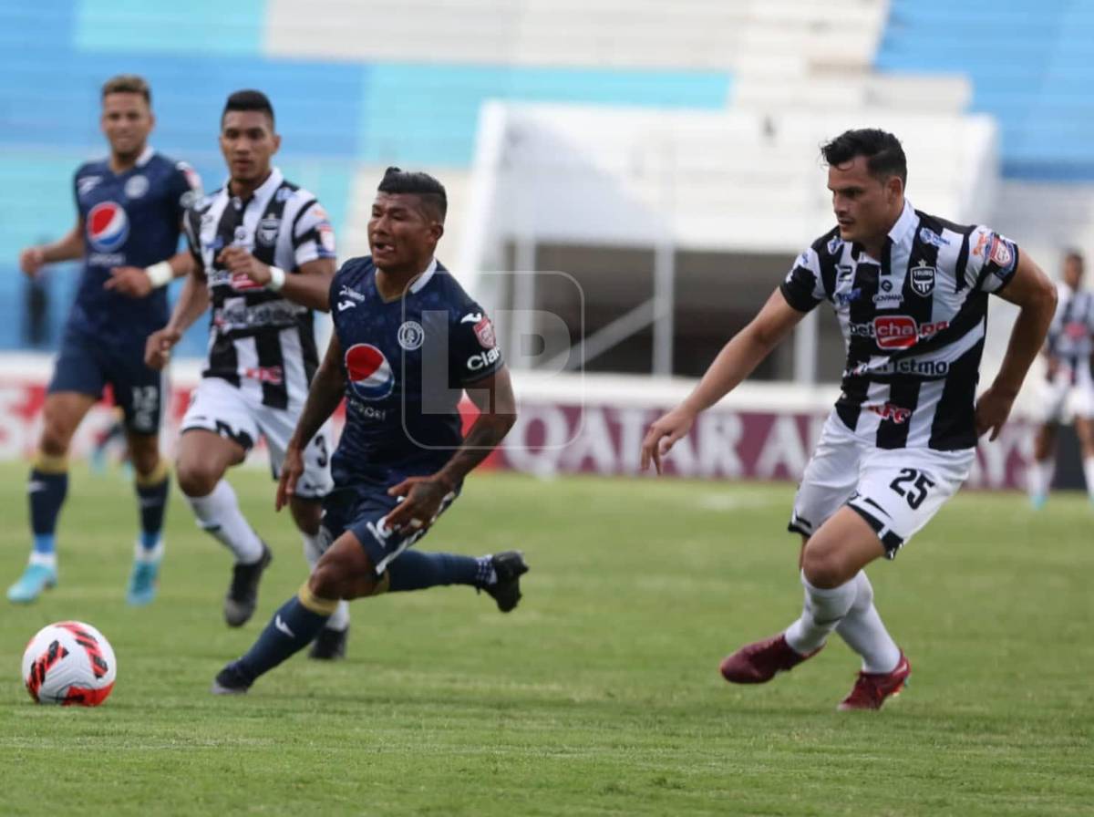 Iván López no tuvo el mejor de los partidos.