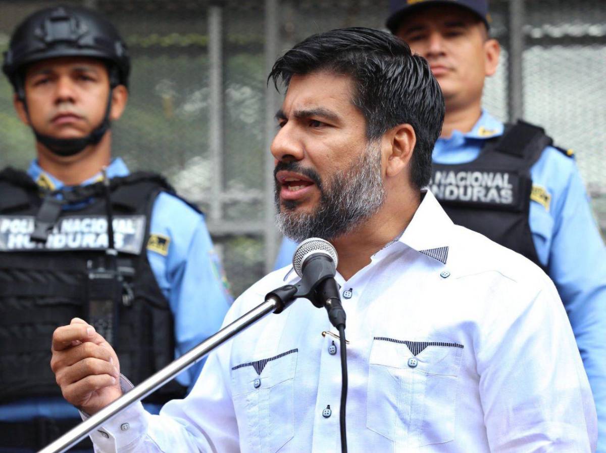 Ebal Díaz reaparece y deja mensaje: Hasta a JohMel Zelaya le dio vergüenza