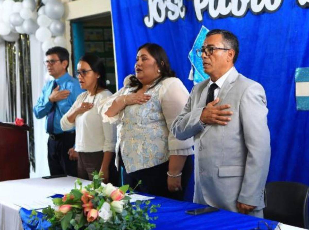 No toleraba las injusticias: entierran al director Víctor Fiallos en SPS