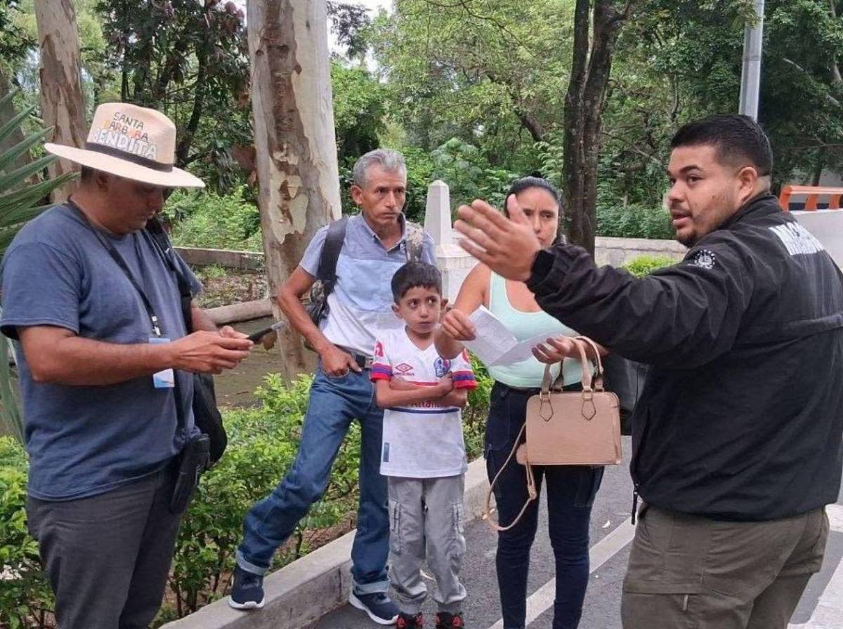 Josué Nehemías ya está en El Salvador para recibir tratamiento por su cardiopatía
