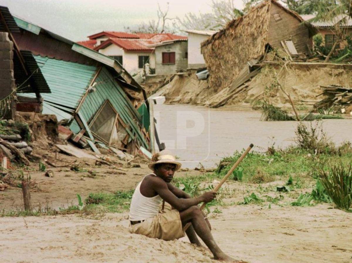 Fotos inéditas de la devastación causada por el huracán Mitch en Honduras