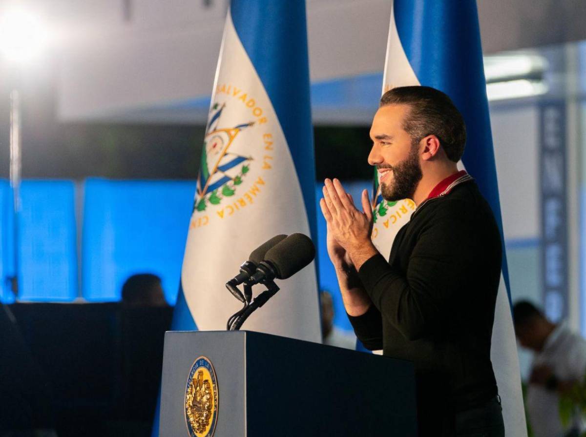 Bukele inaugura modernas instalaciones del Hospital Rosales en El Salvador