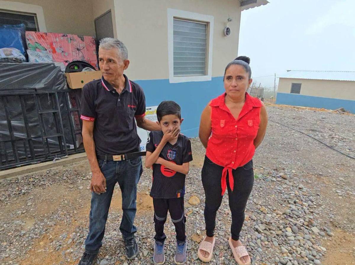 Josué Nehemías ya está en El Salvador para recibir tratamiento por su cardiopatía