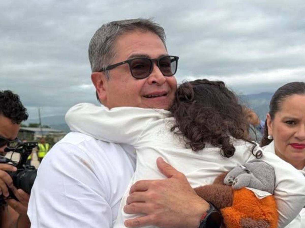 JOH comparte fotos inéditas de su regreso a Honduras y el emotivo reencuentro con su familia