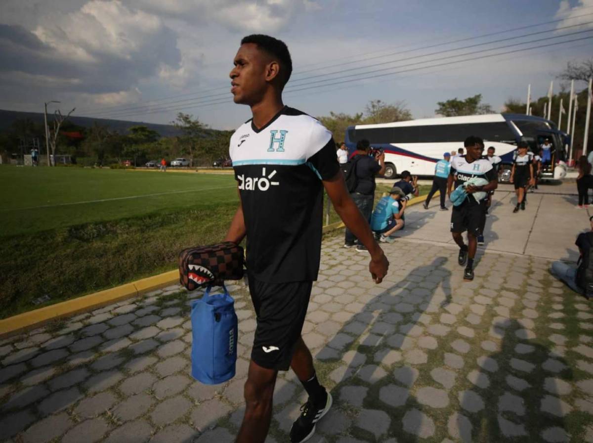 Día de entreno de Honduras: Los 'novatos' y el legionario que volvió