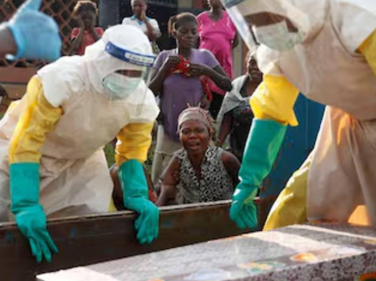 Van 88 muertos: brote letal de ébola obliga a la OMS a declarar emergencia internacional