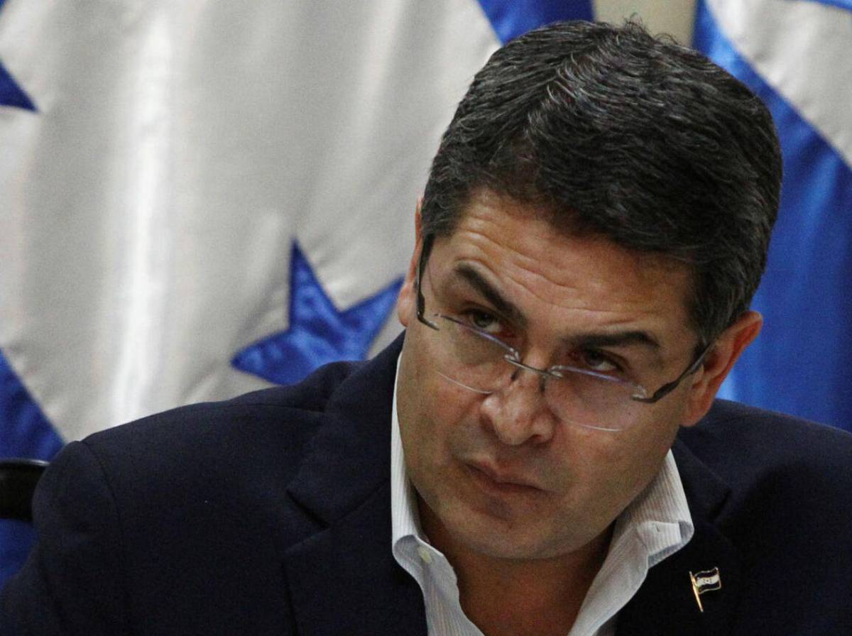 Ricardo Álvarez se pronuncia sobre el retorno de Juan Orlando Hernández