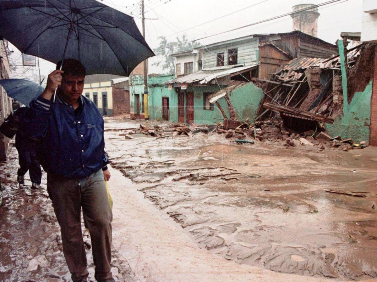 Fotos inéditas de la devastación causada por el huracán Mitch en Honduras
