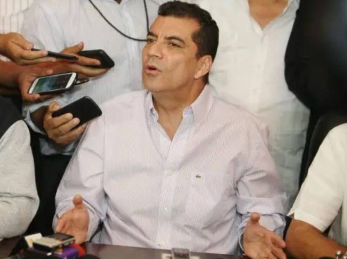 Elvin Santos reaparece en aniversario del PLH y envía mensaje a Nasry Asfura