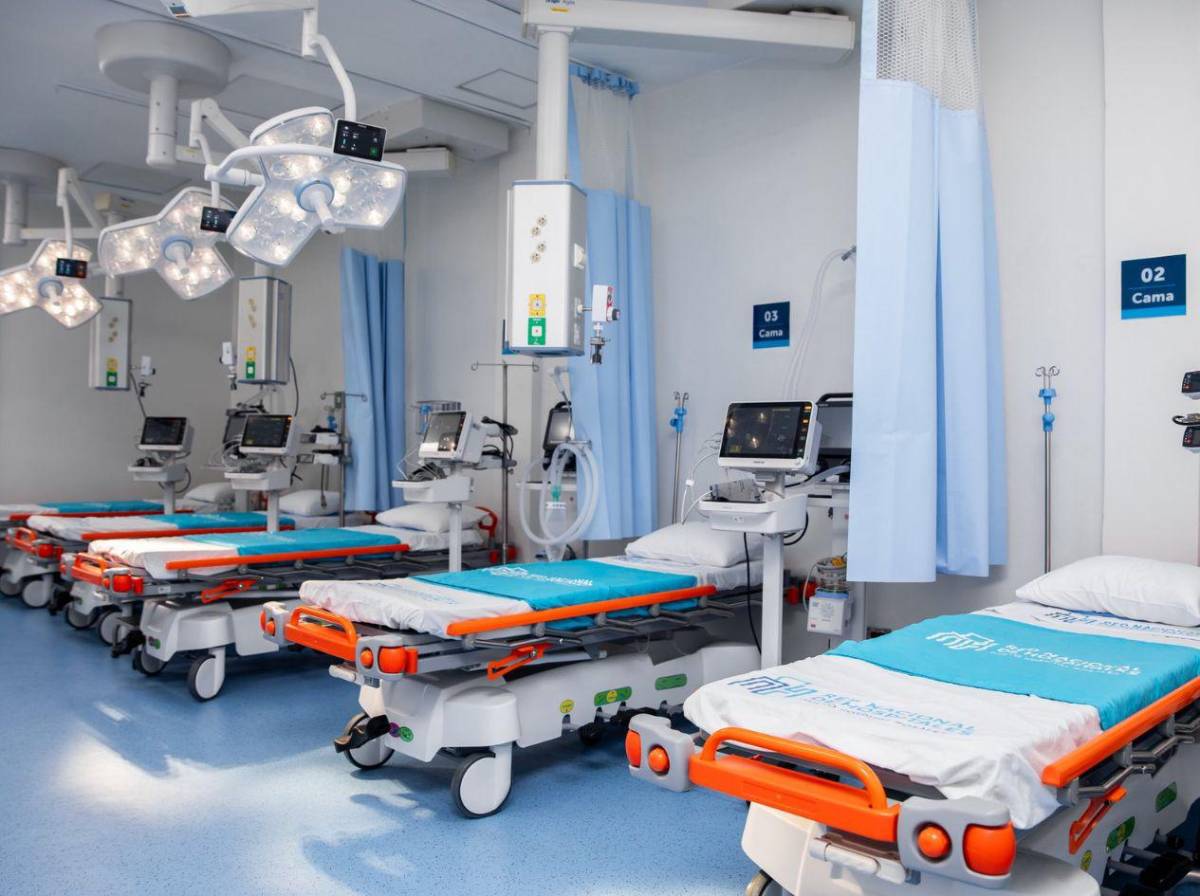 Bukele inaugura modernas instalaciones del Hospital Rosales en El Salvador