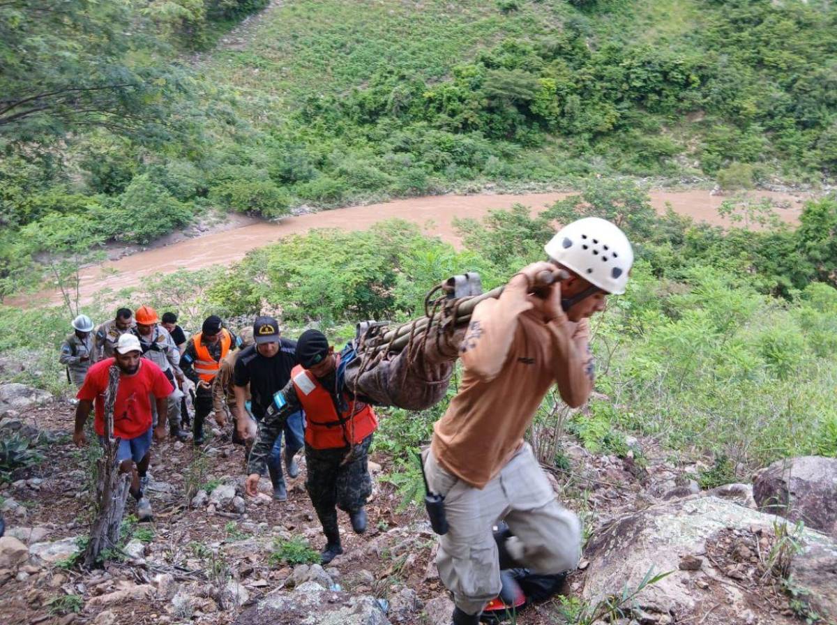 Trágico final de Josué y Dylan: venían de la escuela cuando fueron arrastrados por crecida