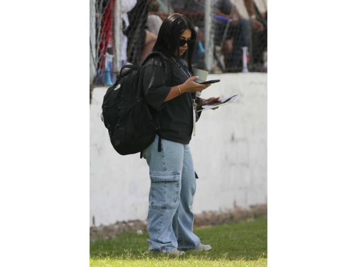 Color y emoción en Cantarranas por la final de ida del Ascenso