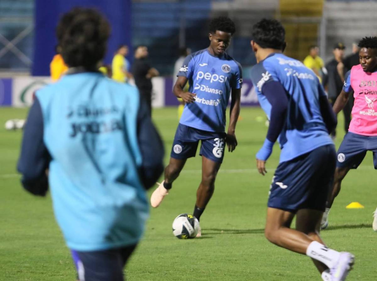 Bajas, futuro de Diego Vázquez y fichaje argentino que prepara Motagua