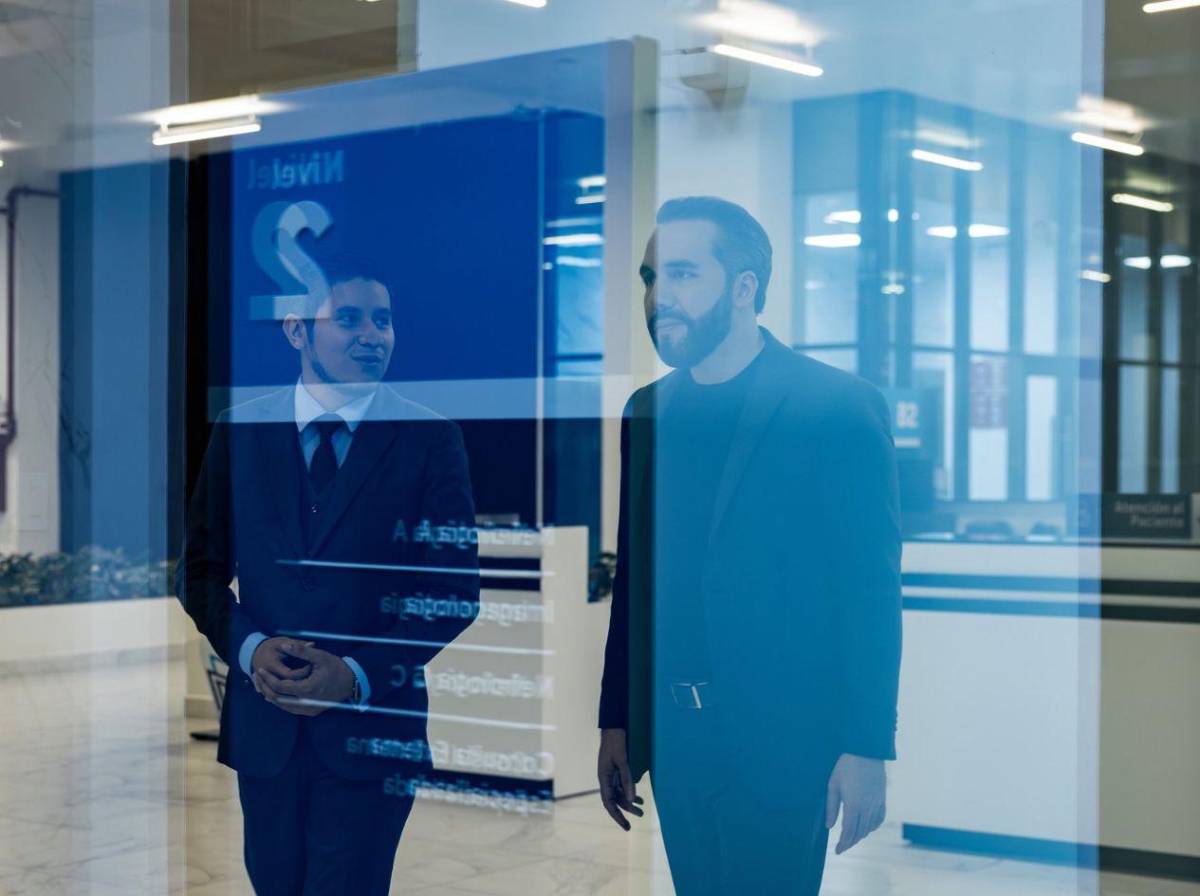 Bukele inaugura modernas instalaciones del Hospital Rosales en El Salvador