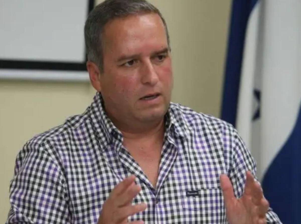 Ricardo Álvarez se pronuncia sobre el retorno de Juan Orlando Hernández