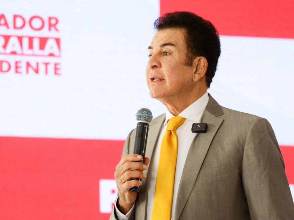 Ana Paola Hall reaparece en redes y atiza contra Salvador Nasralla