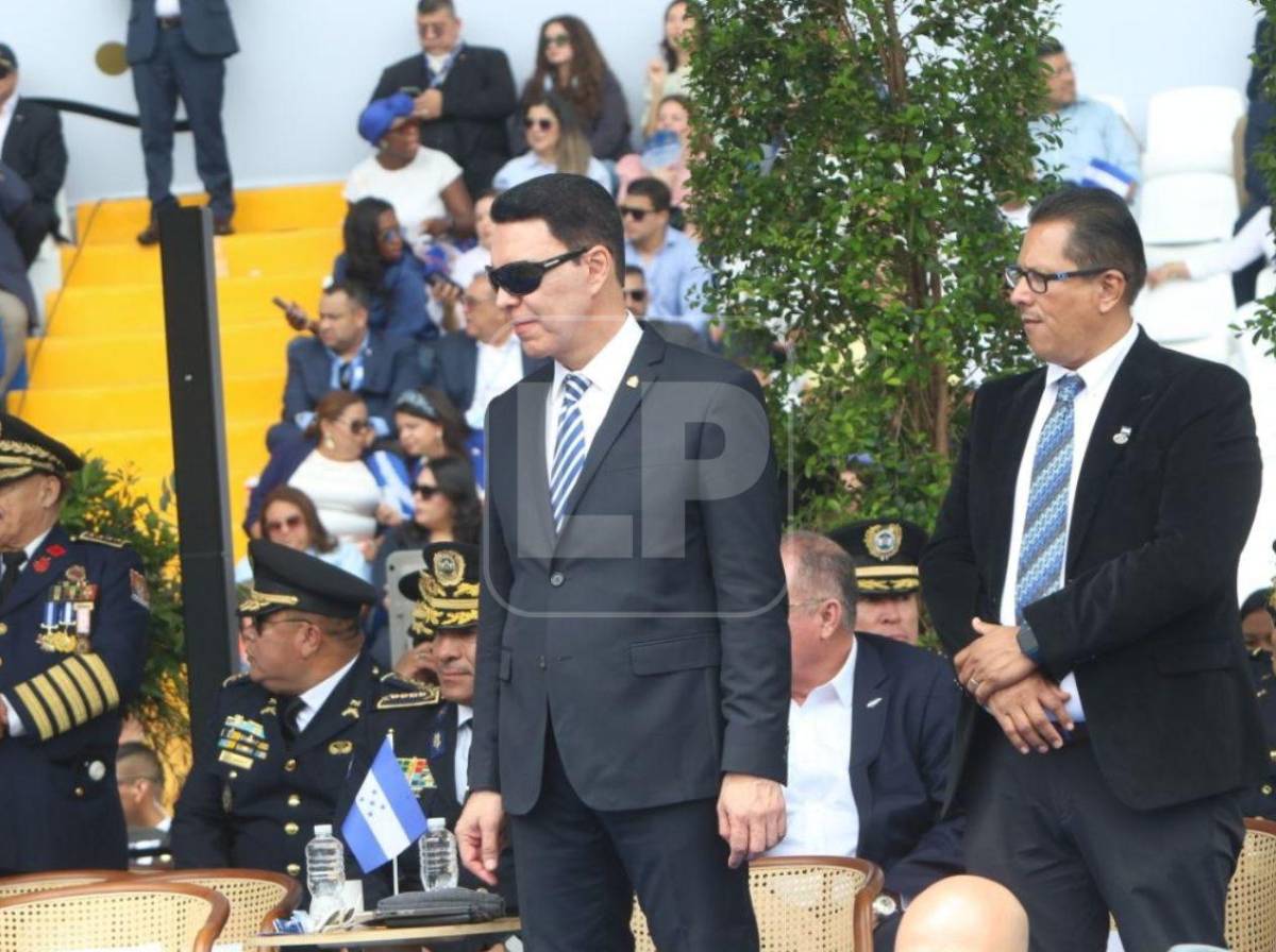 Políticos hondureños derrochan elegancia en la celebración de independencia