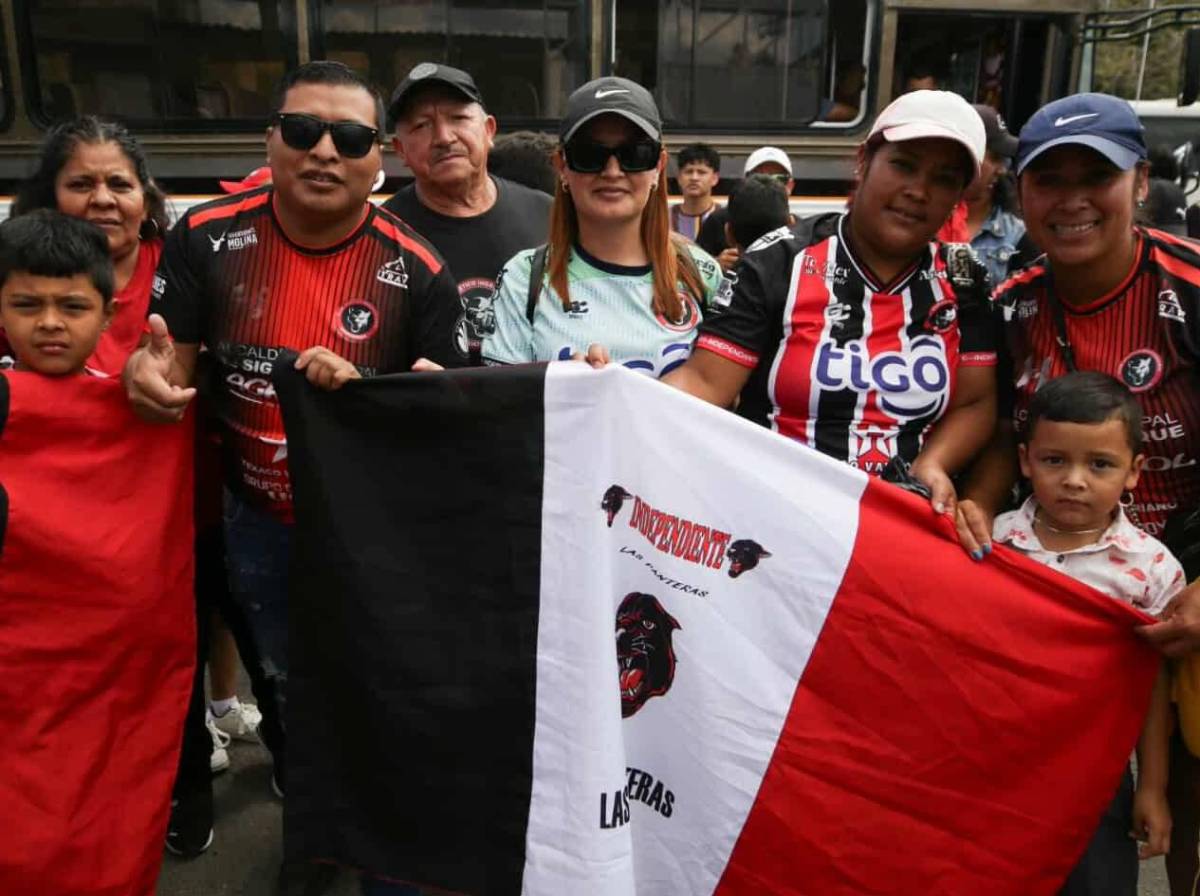 Color y emoción en Cantarranas por la final de ida del Ascenso