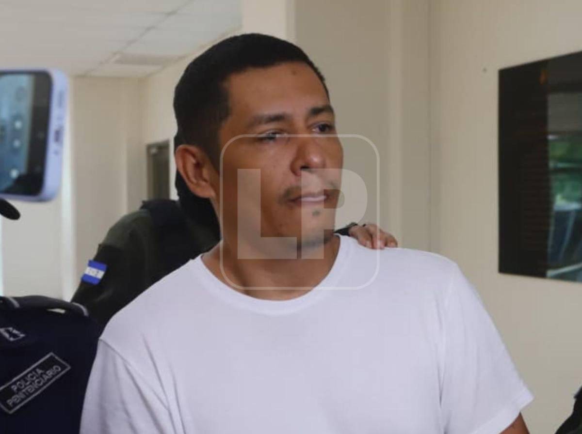 Soy un hombre honesto: Edwin Hernández al llegar a juzgados por muerte de Vianka García
