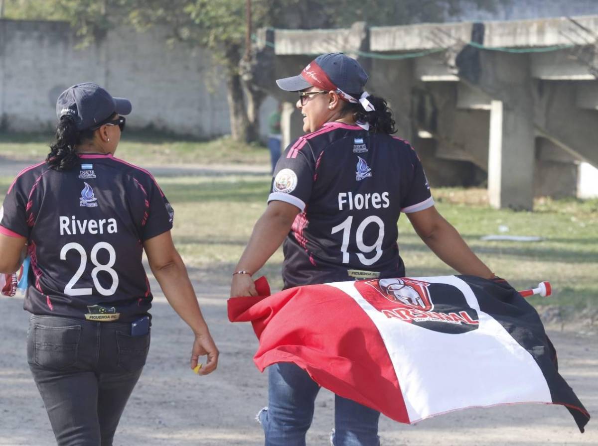 Final de Ascenso: 'look' de Raphinha, bellas chicas y ambientazo Siguatepeque