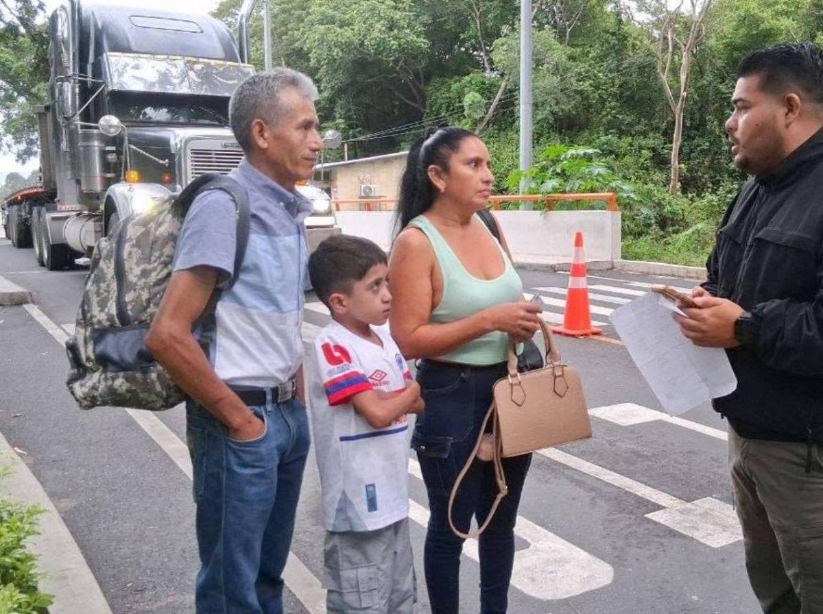 Josué Nehemías ya está en El Salvador para recibir tratamiento por su cardiopatía
