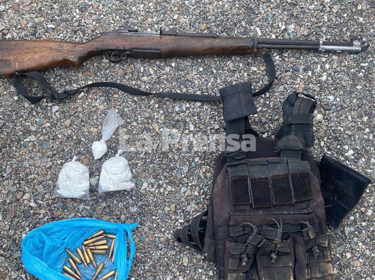 Con un rifle, municiones, chaleco antibalas y droga fue atrapado el hermano de El Diablo