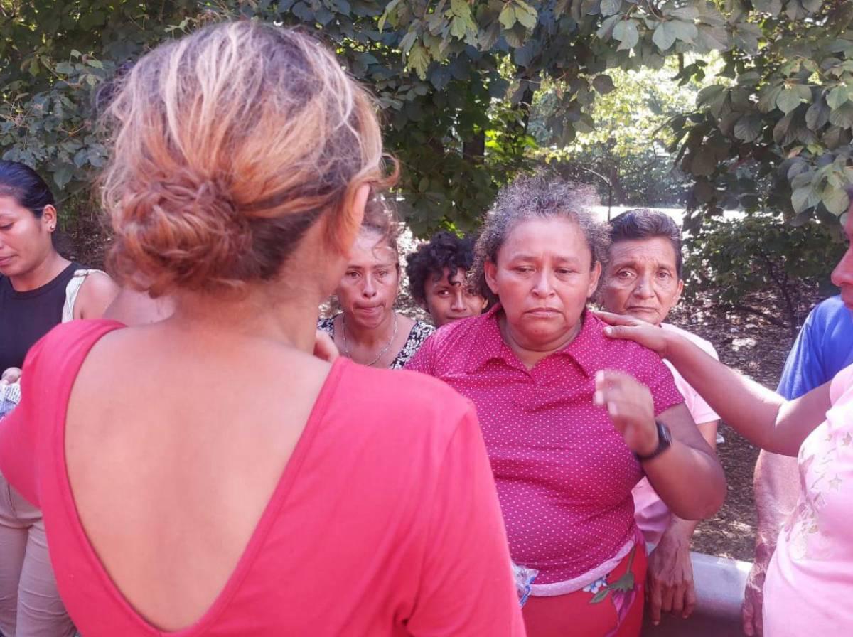 Madre de Jairo pide que liberen a su esposo para poder enterrar a su hijo