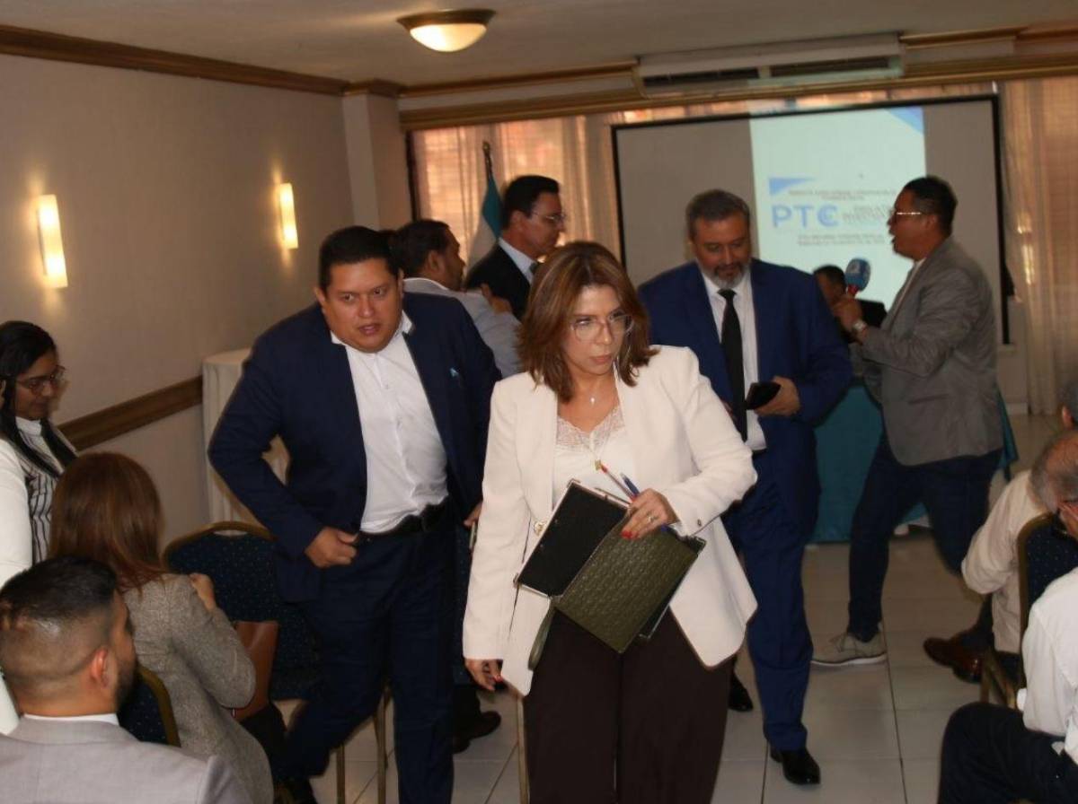 Ebal Díaz reaparece y deja mensaje: Hasta a JohMel Zelaya le dio vergüenza