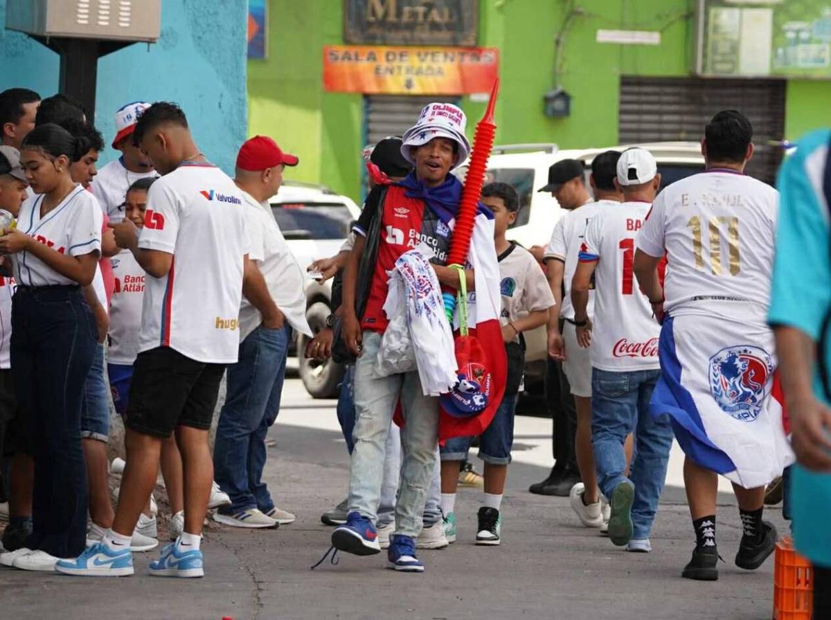 Olimpia vs Real España: chicas roban suspiros y ambiente de fiesta en el Nacional