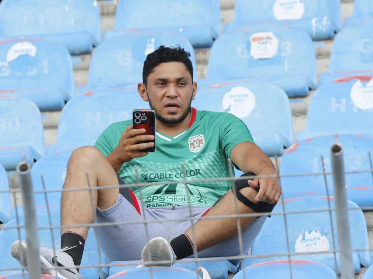 ¿Quién es la periodista que robó suspiros? Ambiente en el Marathón-Victoria