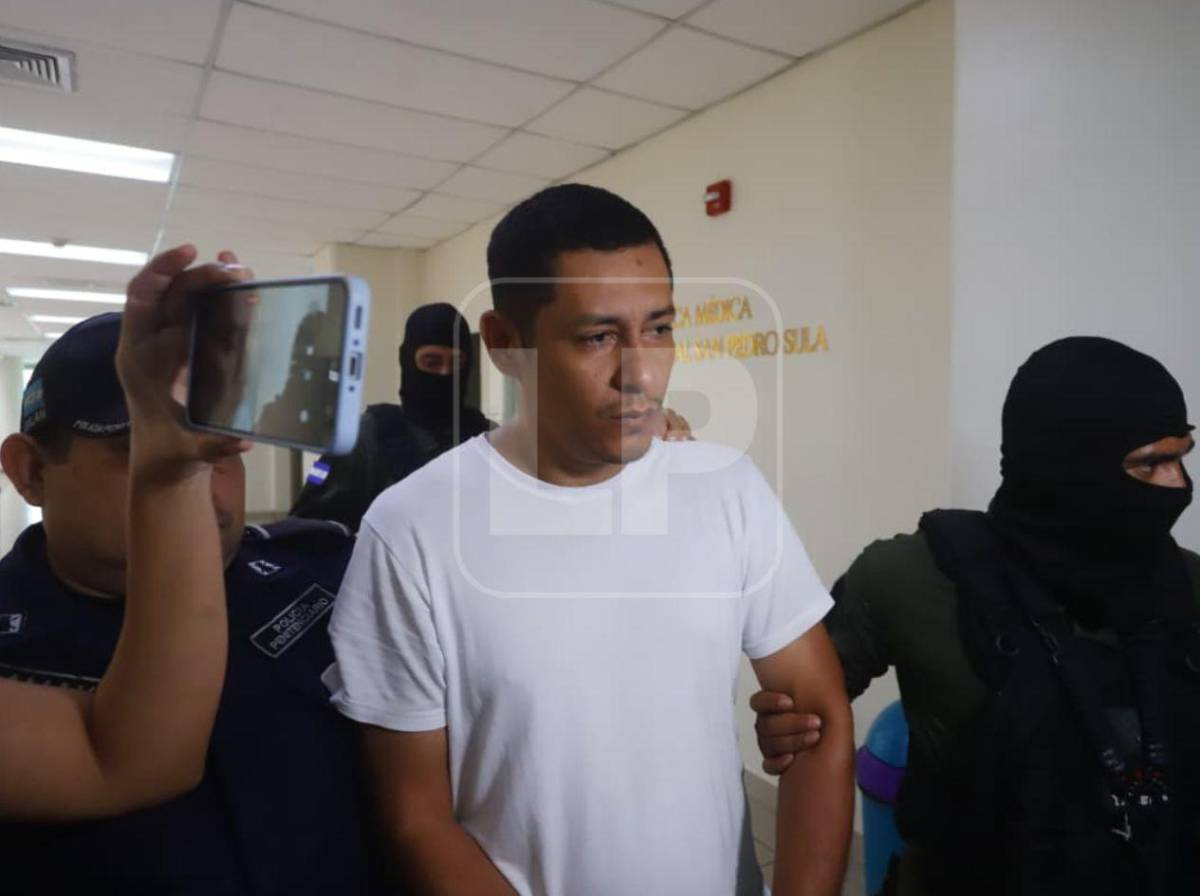 Soy un hombre honesto: Edwin Hernández al llegar a juzgados por muerte de Vianka García