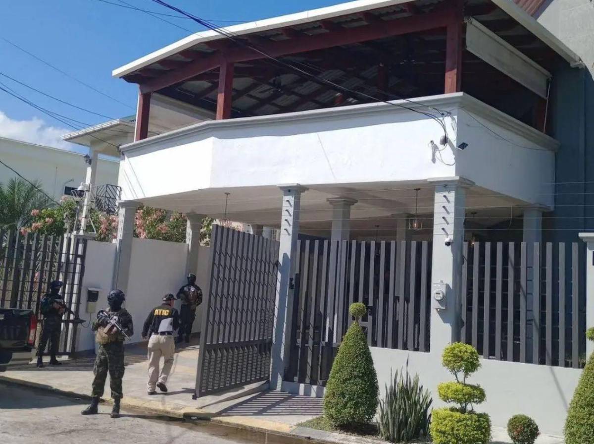 Centro turístico, finca, casas y carros: bienes asegurados a Martín Flores