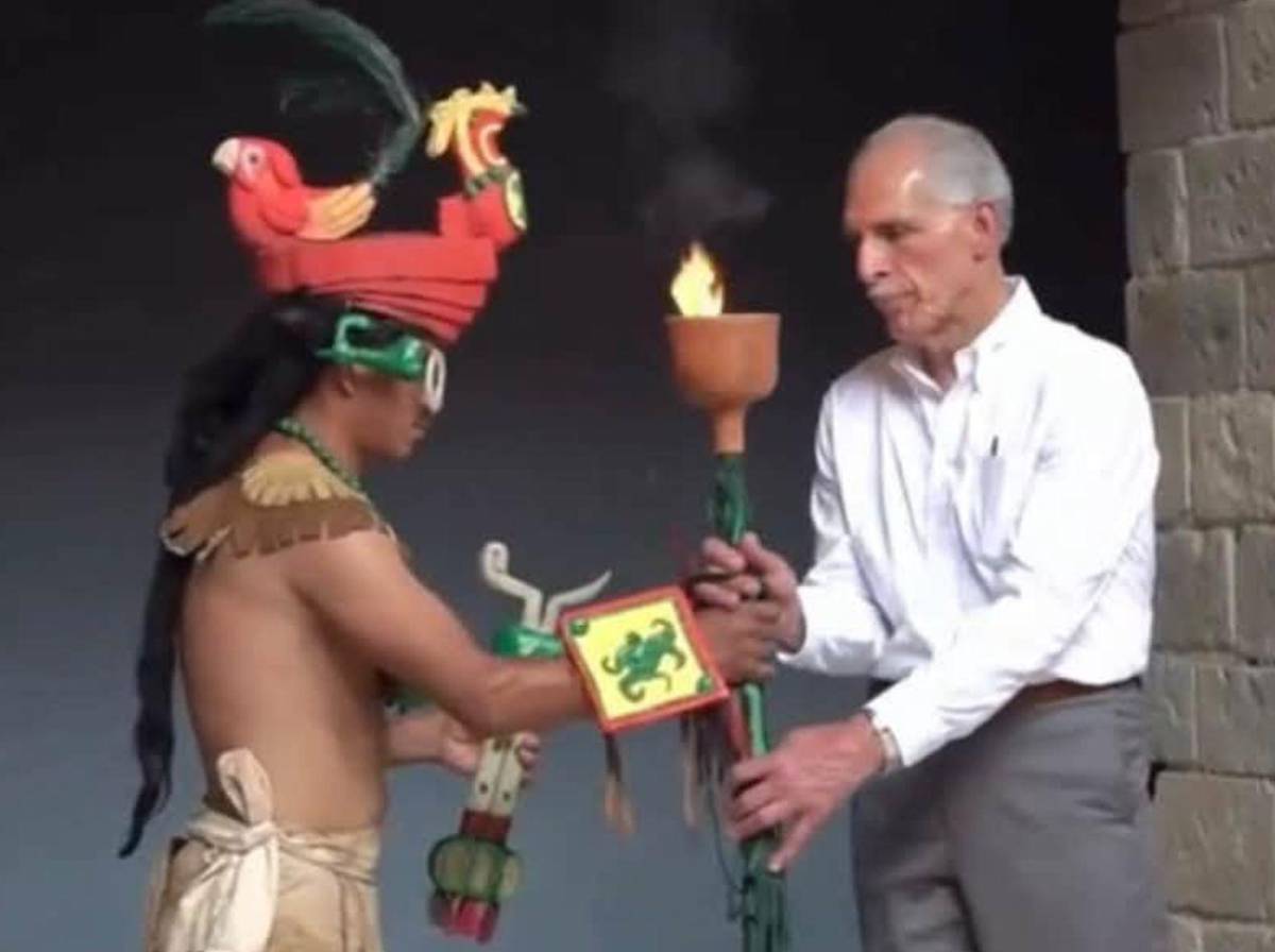 Fuerza maligna: Pastor Roy Santos se pronuncia tras ritual de Nasry Asfura en Copán Ruinas
