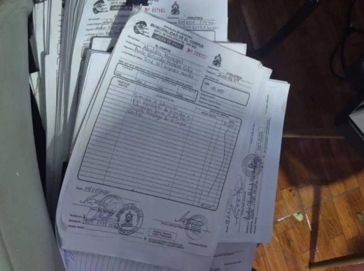 Hallan archivos municipales en casas vinculadas a exalcalde de El Corpus