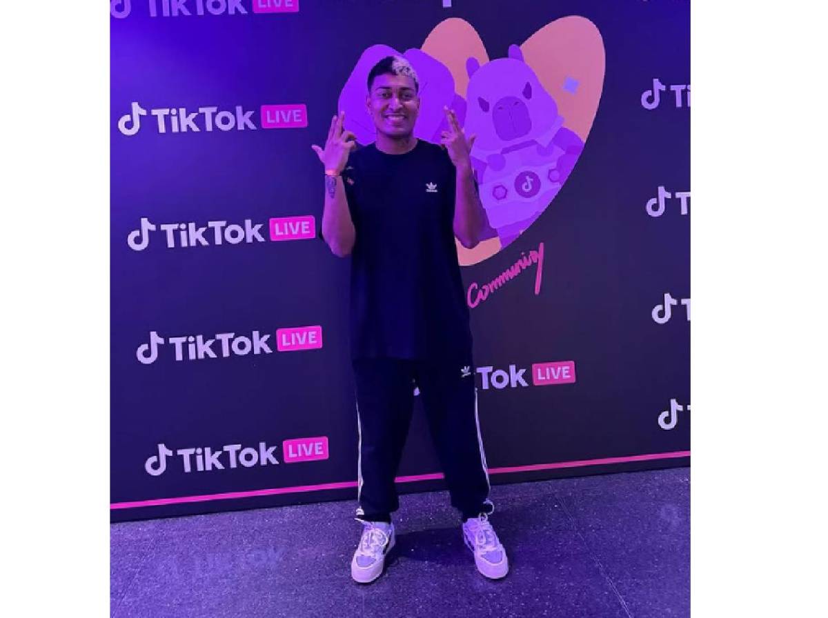 Supremo: su dura niñez y cómo el maltrato frustró su sueño de futbolista